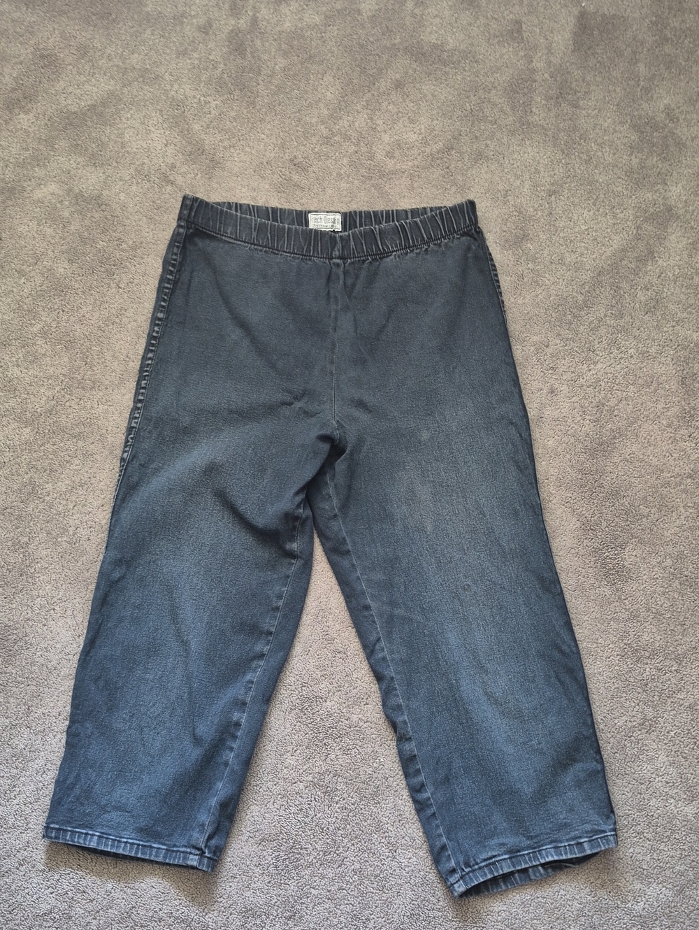 FRENCH dressing Dark Wash Elastic Waist Denim capris